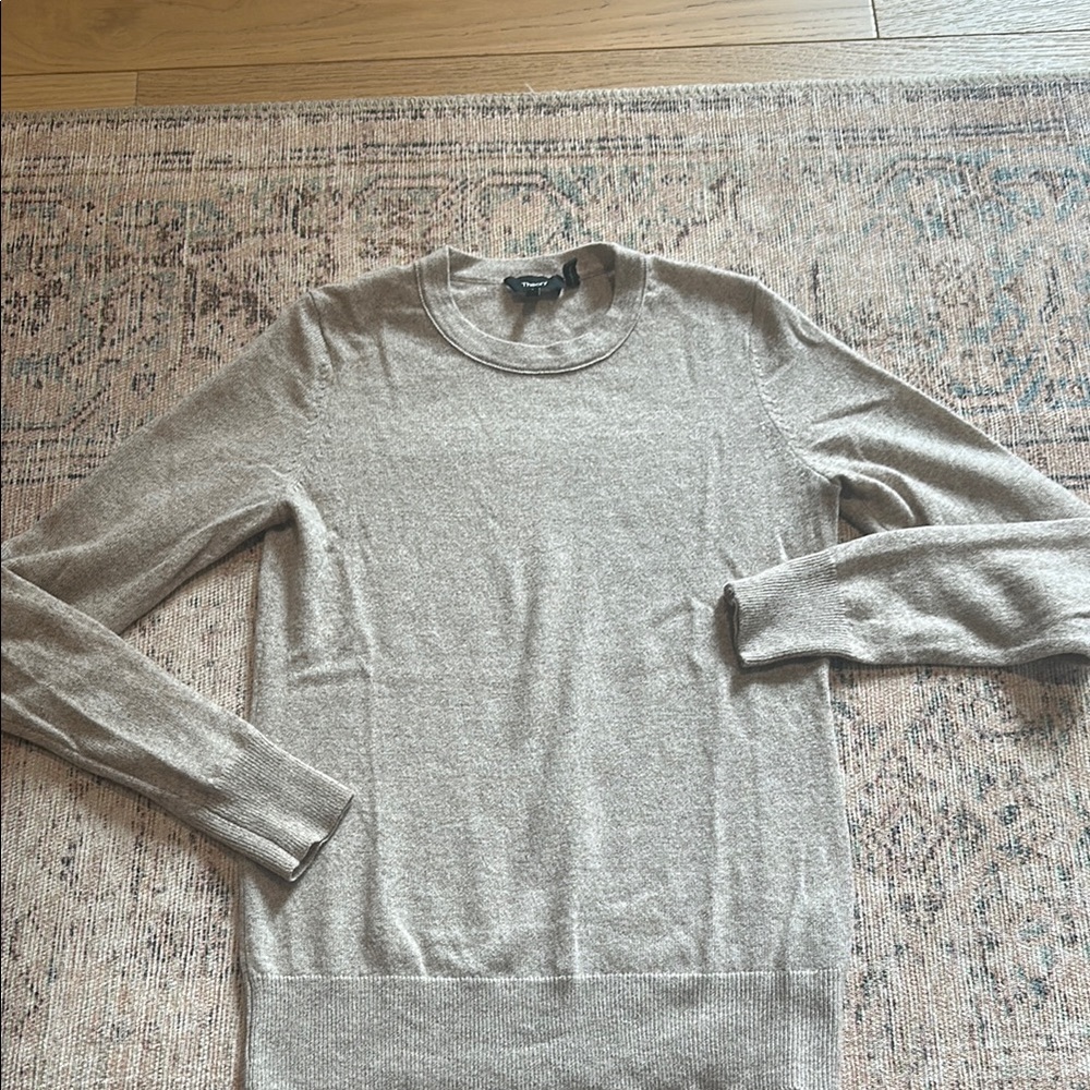 Theory Women’s 100% Cashmere Sweater.
